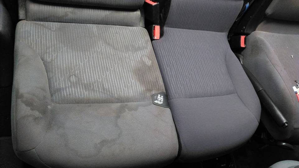 shampoing détachage siège auto